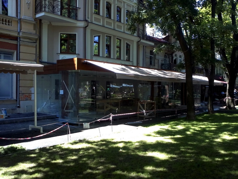 Монтаж маркиз