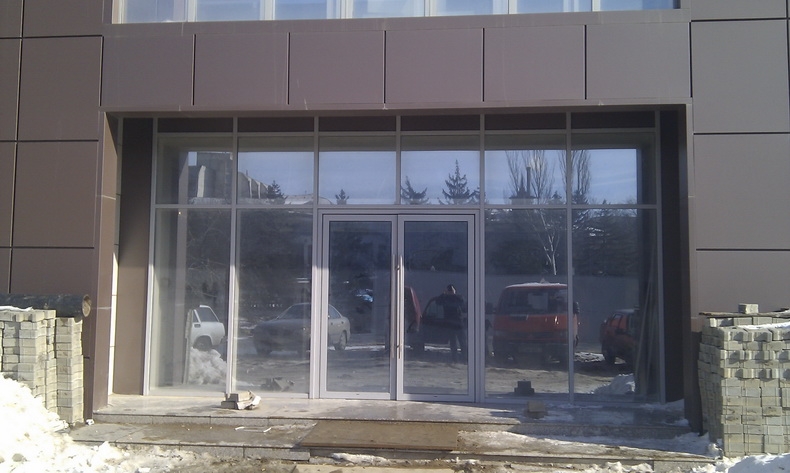 Козырек из закаленного стекла